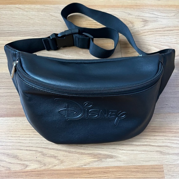 Buckle-Down Disney Signature Black Fanny Pack - Picture 4 of 8
